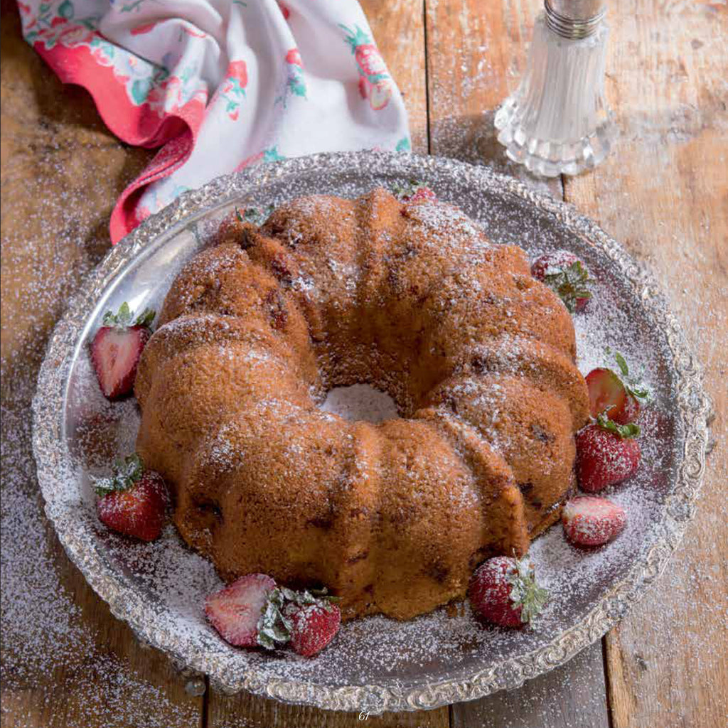 Daisy Cakes Peach or Strawberry Pound Cake