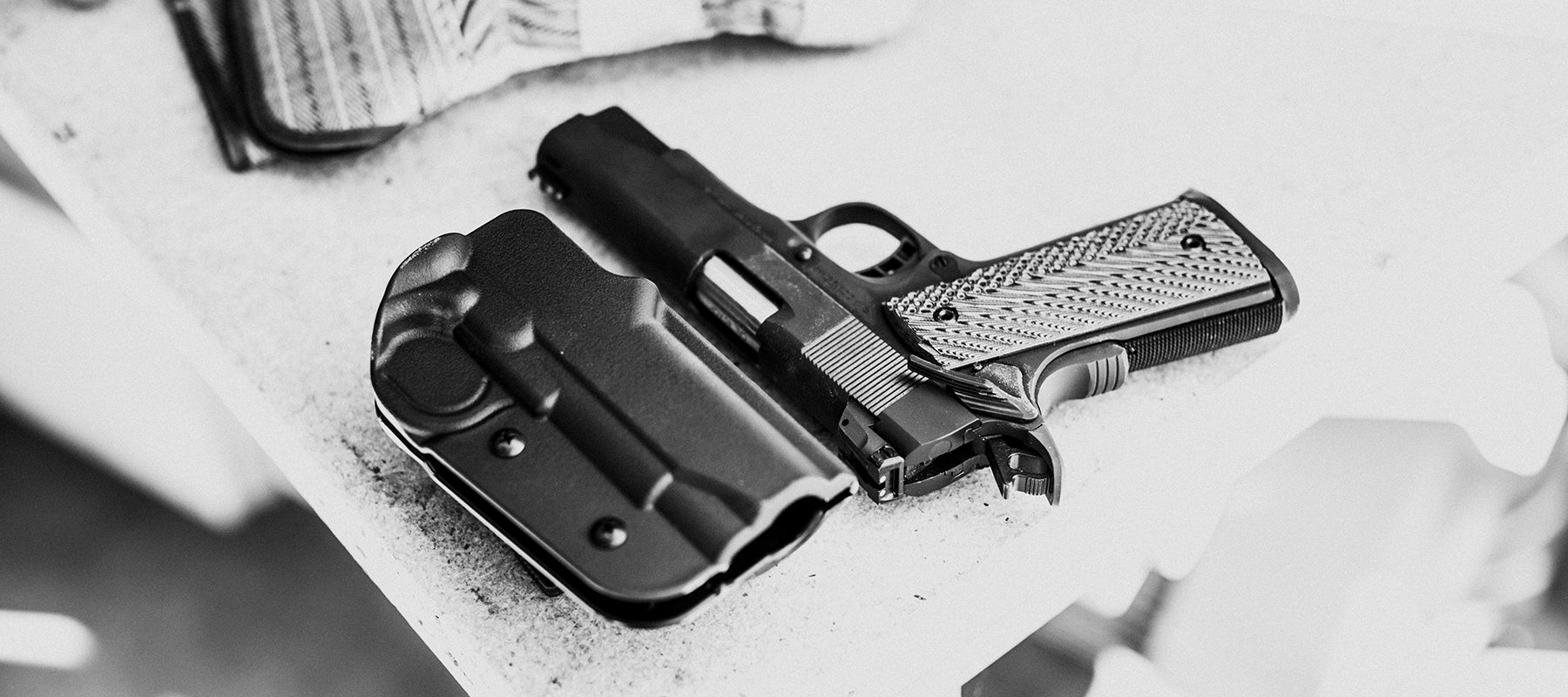 Kydex Belt Holster RH 1-3/4" FBI S&W 629 4" Revolver Blade-Tech Desert Camo 