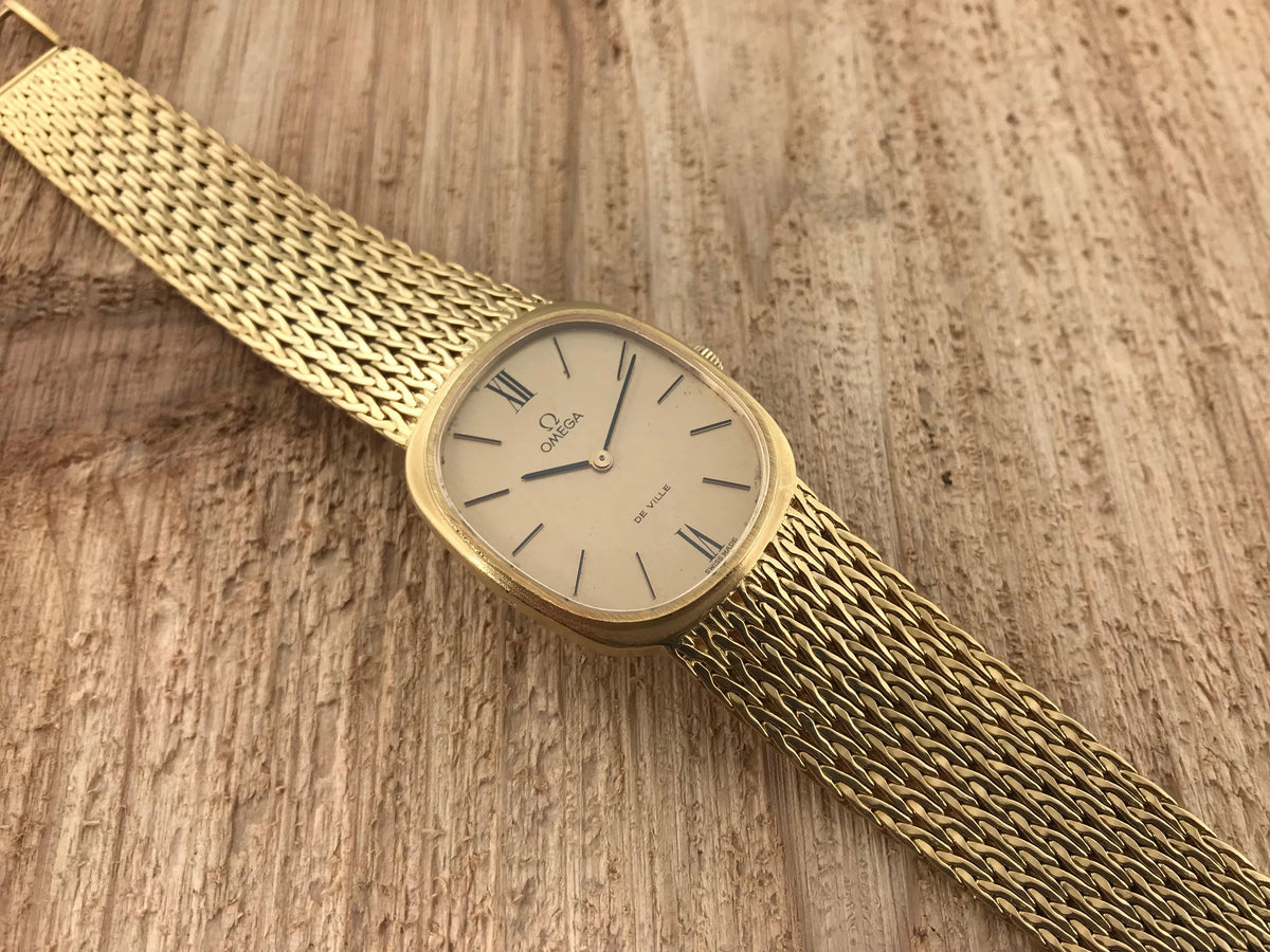 Vintage Omega 18K De Ville Manual Wind 