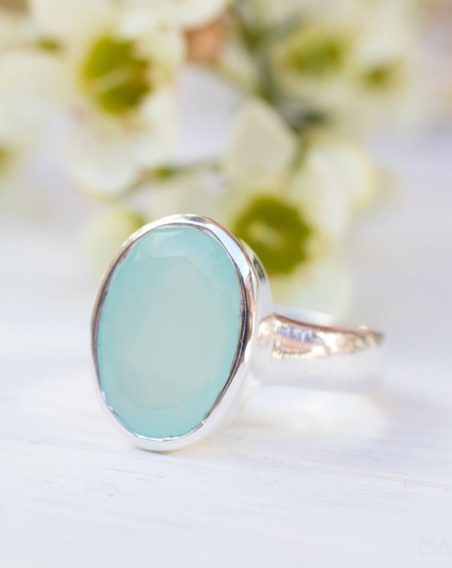 Fashionable Chalcedony Gemstone Ring in 925 Sterling Silver by Anemone Jewelry