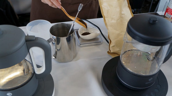 Preparing black tea powder for making Hong Kong-style milk tea