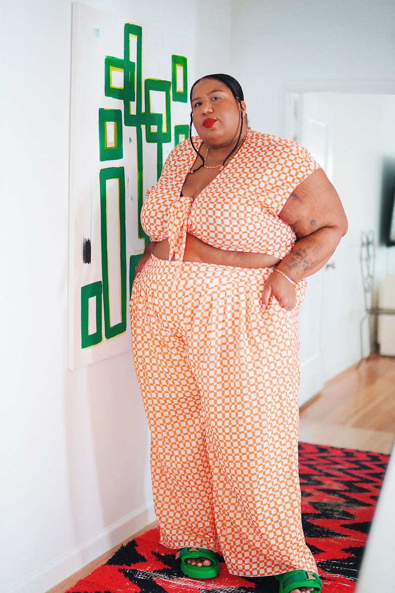 @itsmekellieb X WRAY Knot Top - Sunset Basket Check