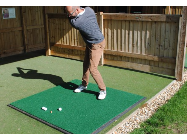 Huxley 350 Golf Mat 1 5m X 1 5m Golf Tech Systems