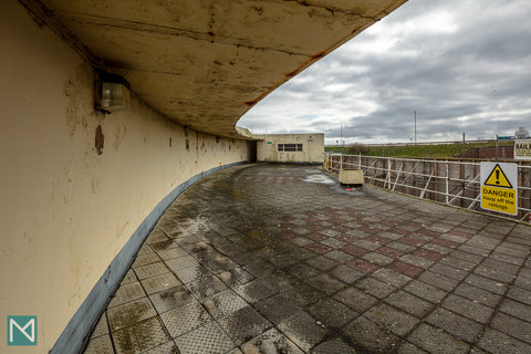 The sweeping curve of the east wing at Saltdean Lido