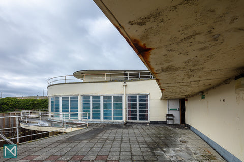 View towards the rotunda from the east wing of Saltdean Lido