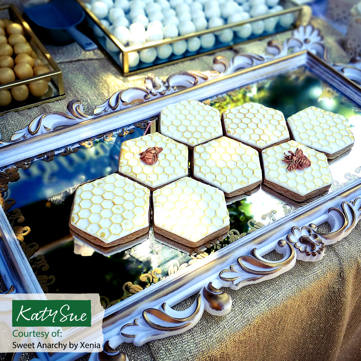 Continuous Honeycomb and Bees Silicone Mould