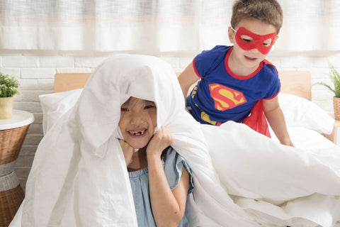 spooky-kids-with-bedsheets