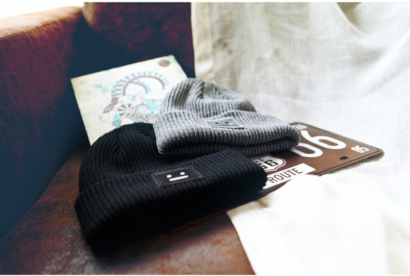 blank face beanie