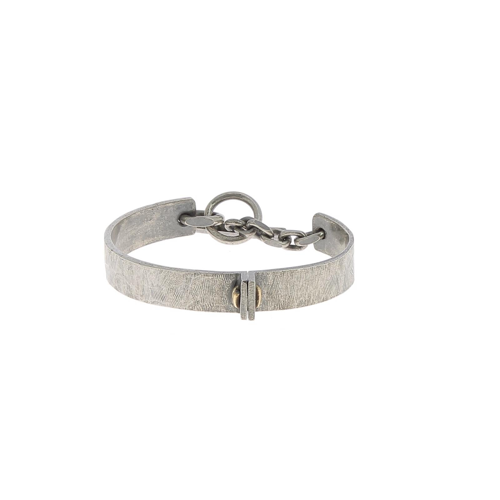 Chain Loop Half Armband