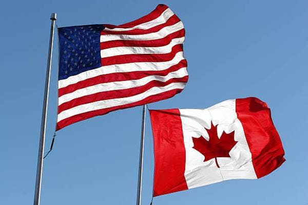 Flags of the USA and Canada