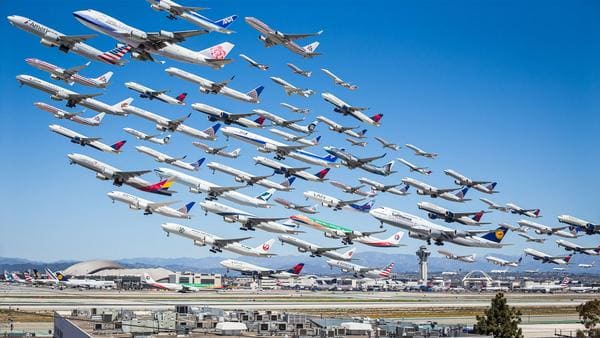 Airplanes flying out from Los Angels airport