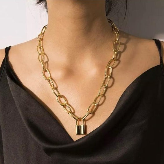 lock charm chunky chain necklace