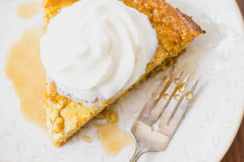 Bring the taste of fall to your breakfast with Pumpkin Pie Breakfast Bake! Made with Hodgson Mill's Oat Bran or Tri-Color Quinoa, this tasty dish has all the sweetness of pumpkin pie, but without all the sugar. 