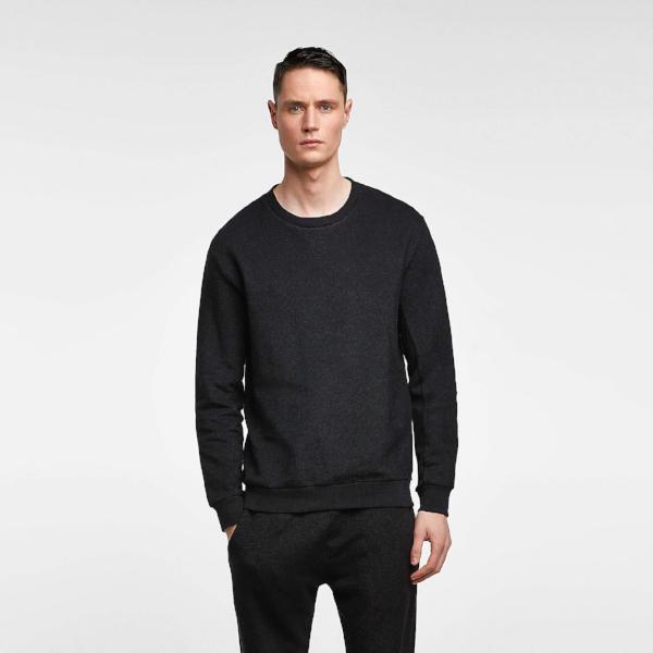 zara black sweatshirt