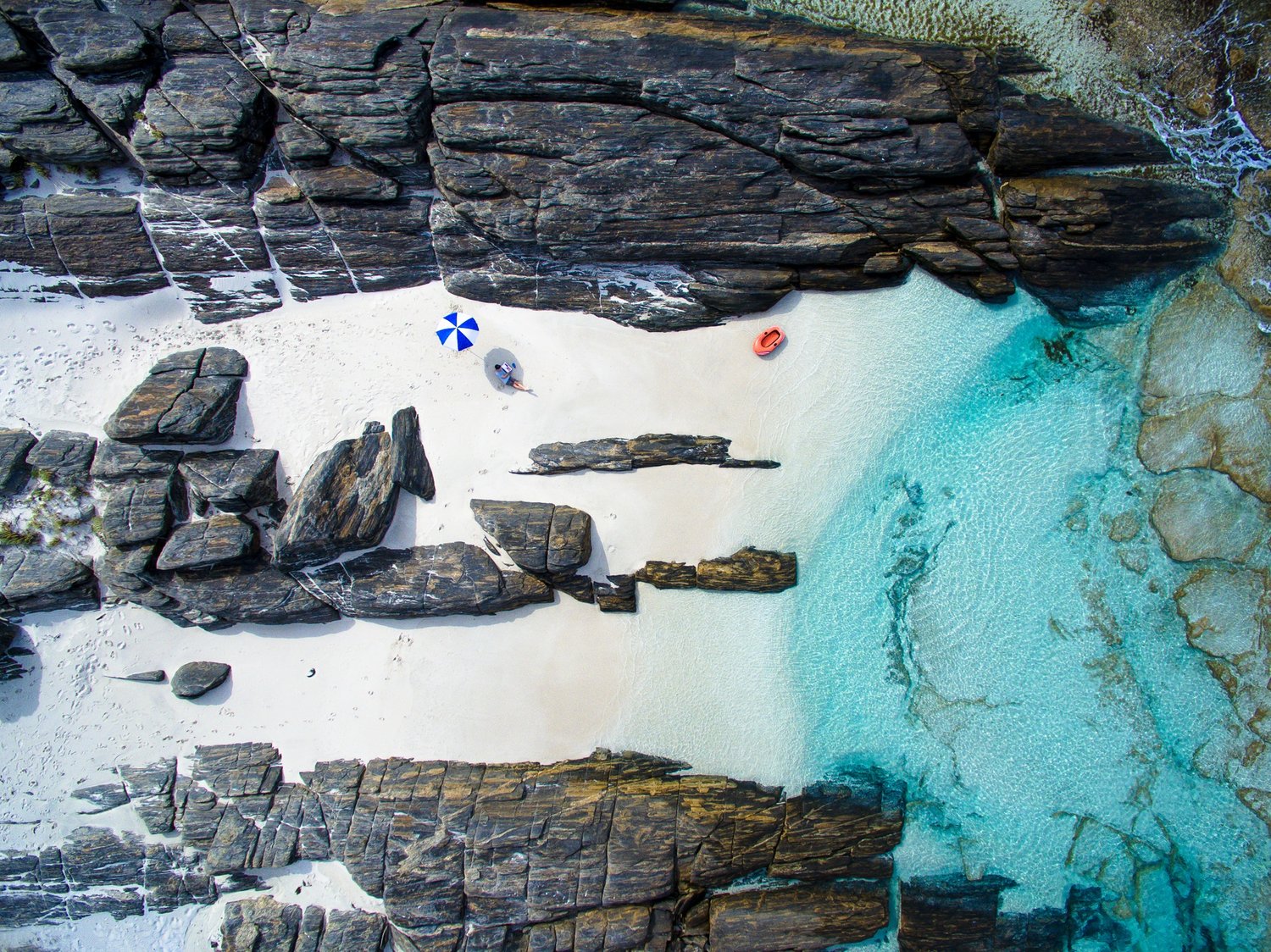 esperance beach umbrella