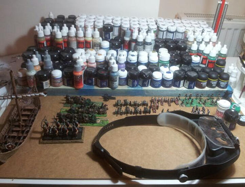 How to build a paint station for painting miniatures