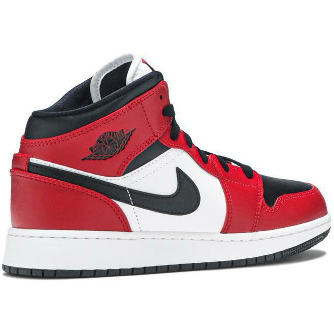 jordan 1 mid chicago junior