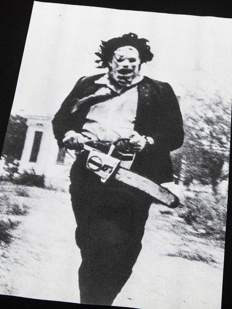 Texas Chainsaw Massacre Chase Black Tee – DUMBGOOD