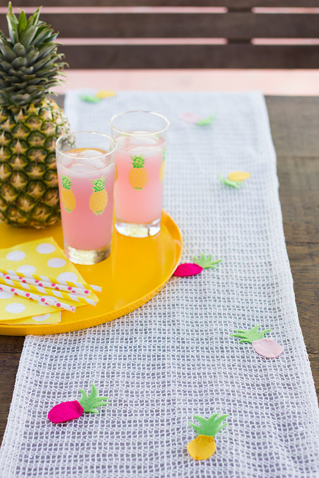 Kelly of Studio DIY put a tropical twist 