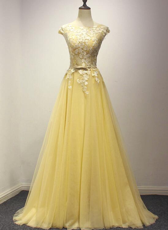yellow tulle prom dress