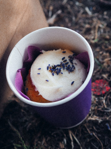 Lavender Cupcakes - Zalinah White visits the Mayfield Lavender Farm in July 2020 