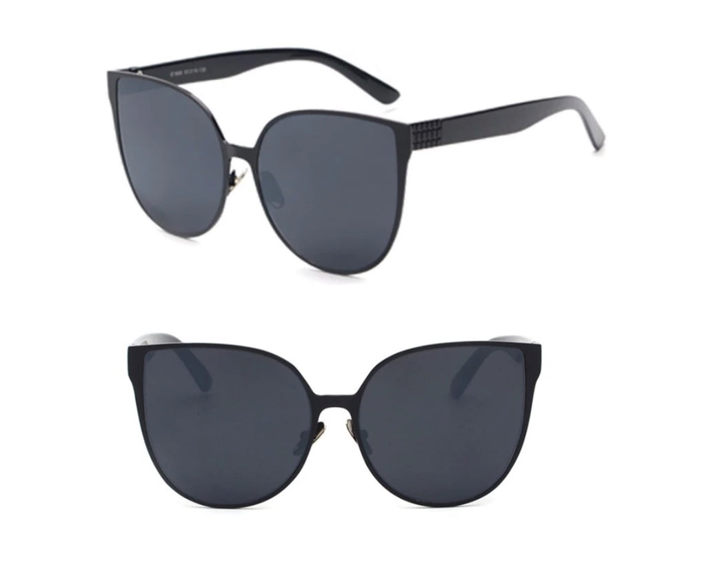 Black oversized cat eye sunglasses