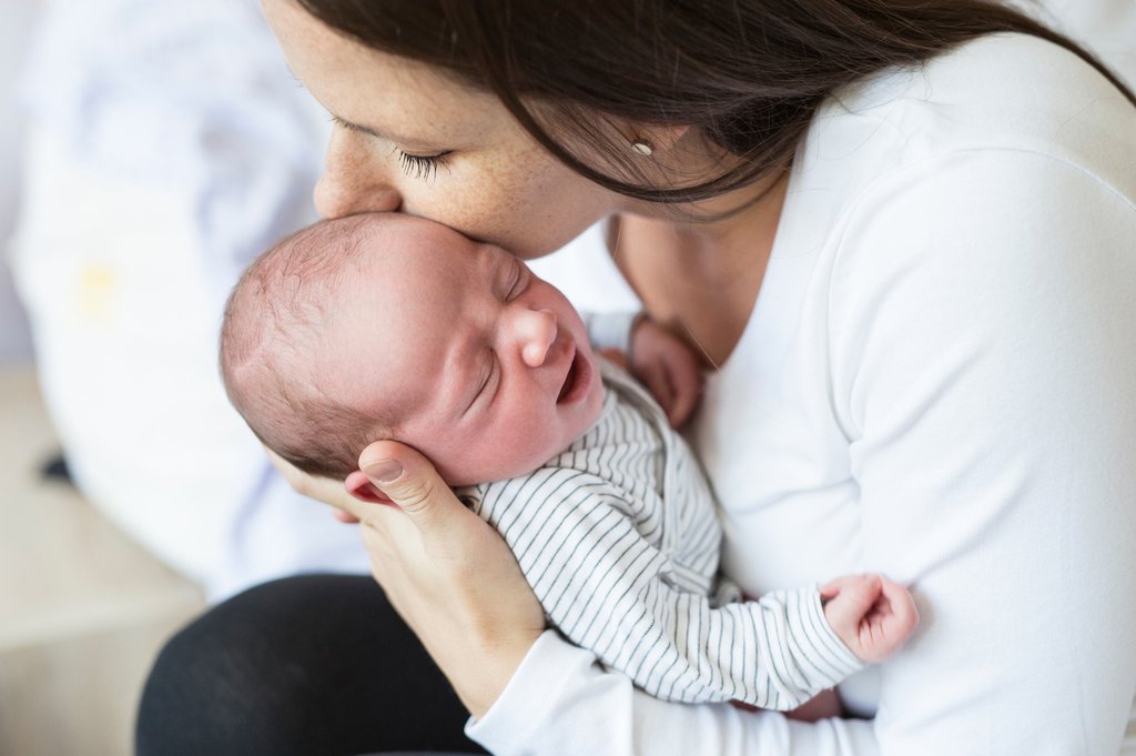 newborn passing gas and crying