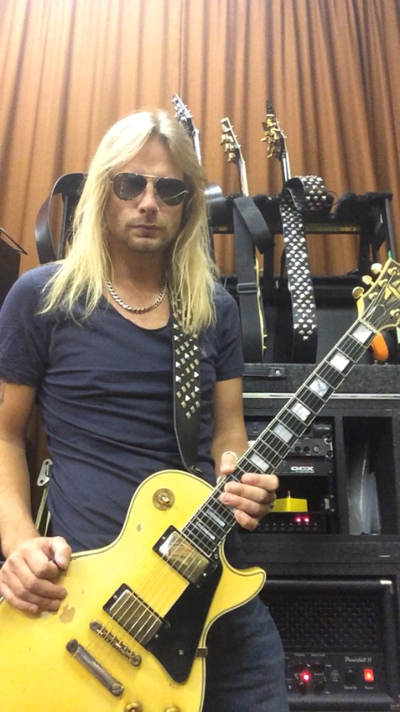 Richie Faulkner Judas Priest Les Paul