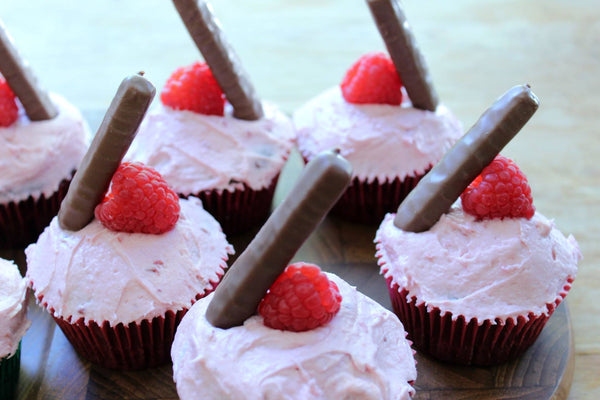 Sweet's Valentines Day Chocolate Sticks Cupcakes