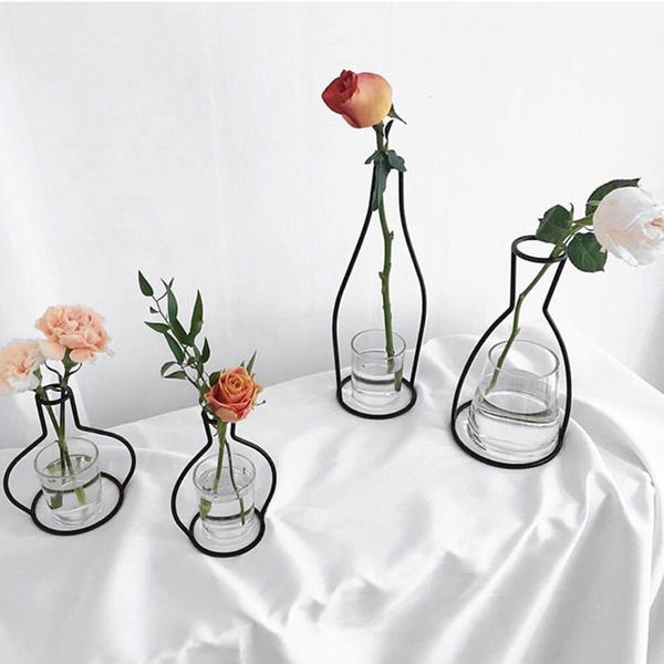 Minimalist Exposed Wire Vase