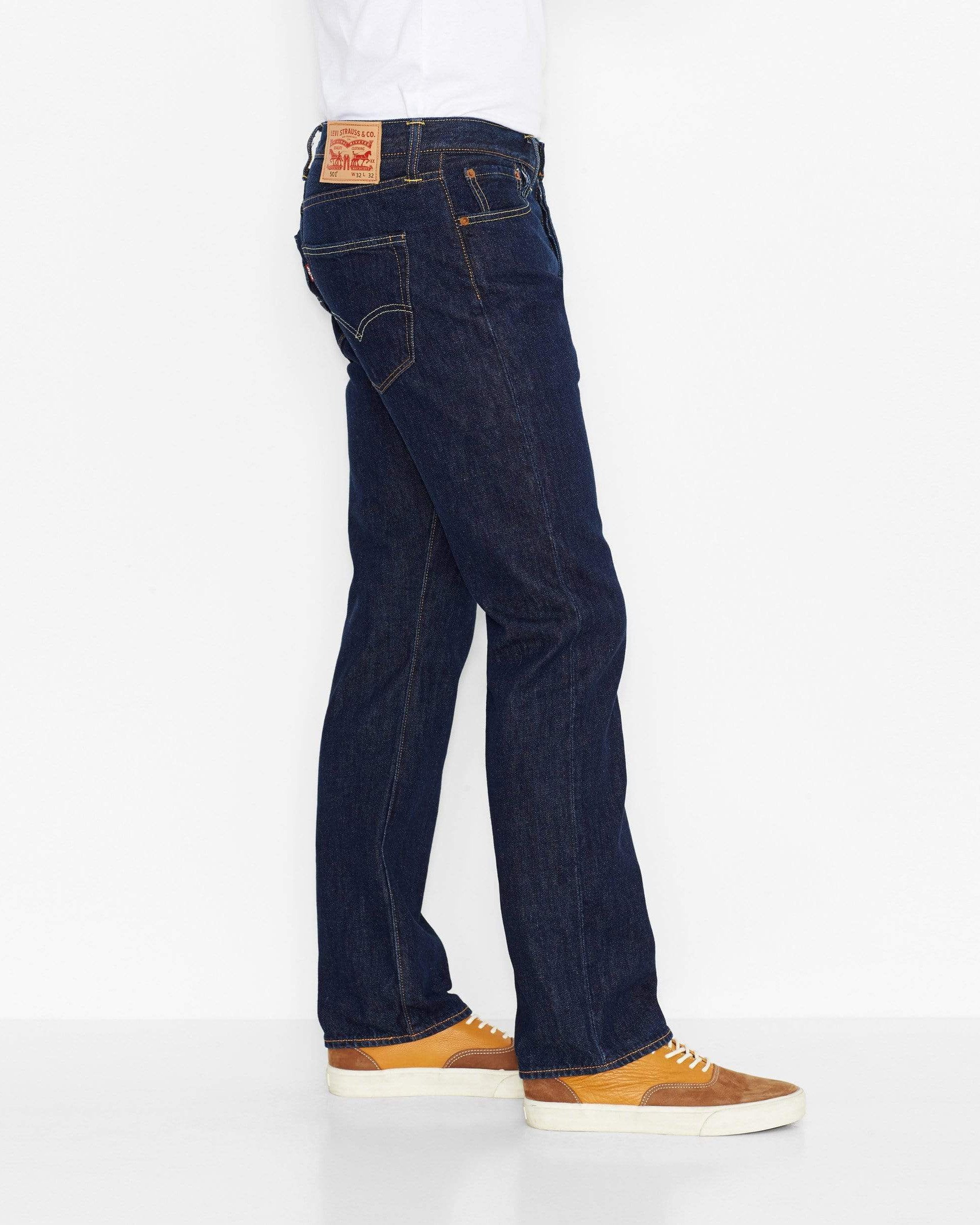 black levi's dad jeans