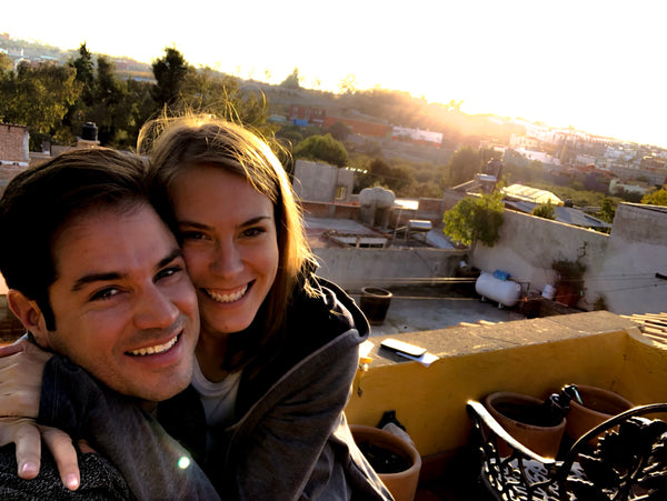 LOKATE_Travel_podcast_adventure_Travel_couple_4