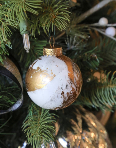 DIY Marbleized Christmas Ornament