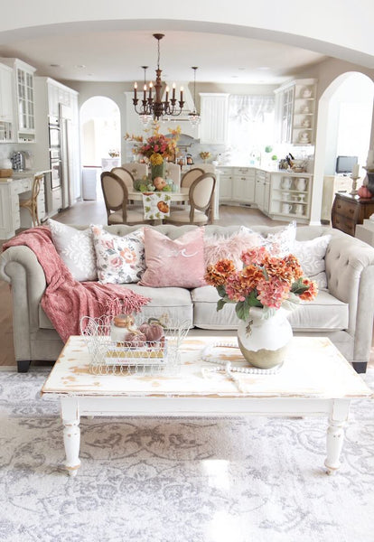 Shabby Chic vintage wooden furniture in a dining room