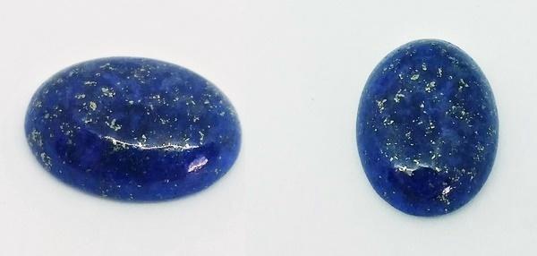 Lapis lazuli stone 