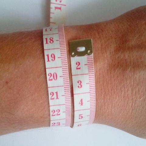 Measure wrist 