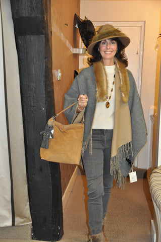 Autumn outfit poncho wrap faux fur punk teddy keyring bag charm autumn hat