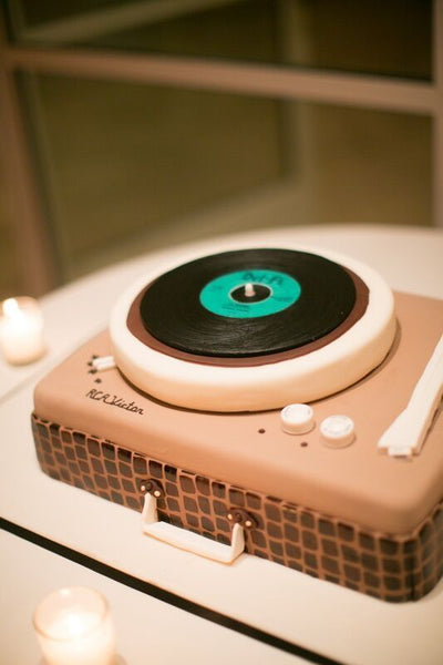 record player grooms cake