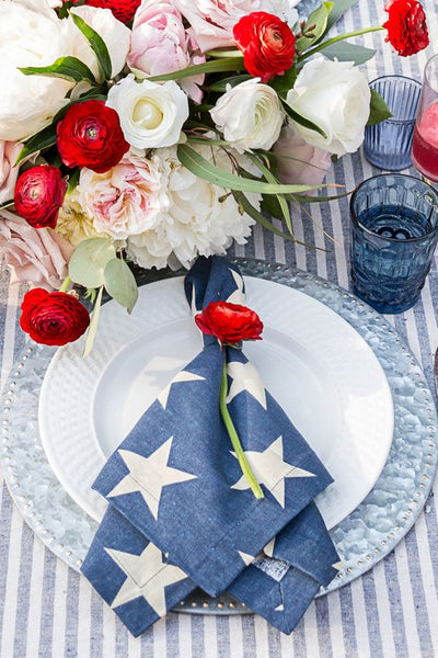 4th of July wedding decor tablescape