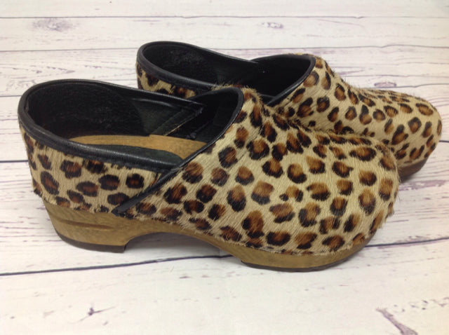 sanita animal print clogs