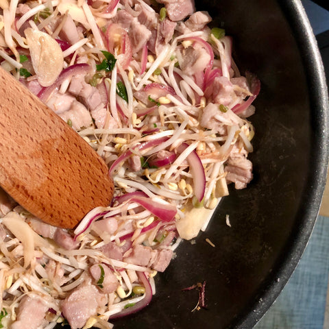 korean recipe bean sprouts (mung bean) and pork stirfry brown rice vinegar infrared-roasted sesame seeds infrared-roasted sesame oil ganging korean soy sauce