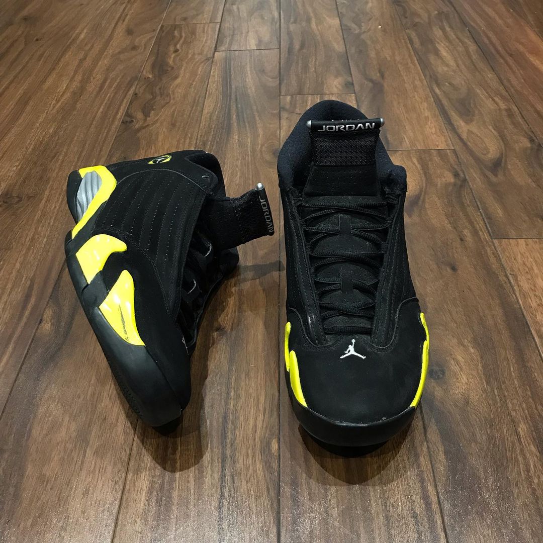 bumblebee jordan 14