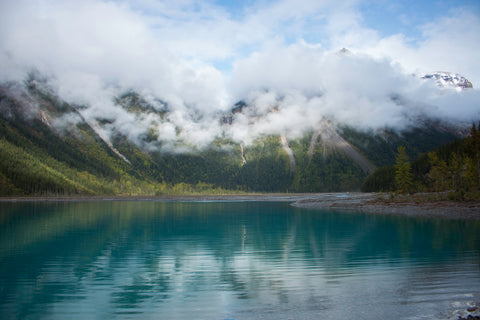 5 Best Spots for Lake Camping in North America - Grundy Lake