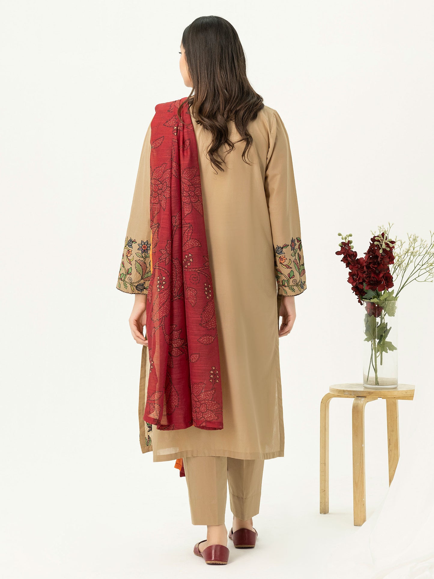 3 Piece Lawn Suit-Embroidered (Pret)