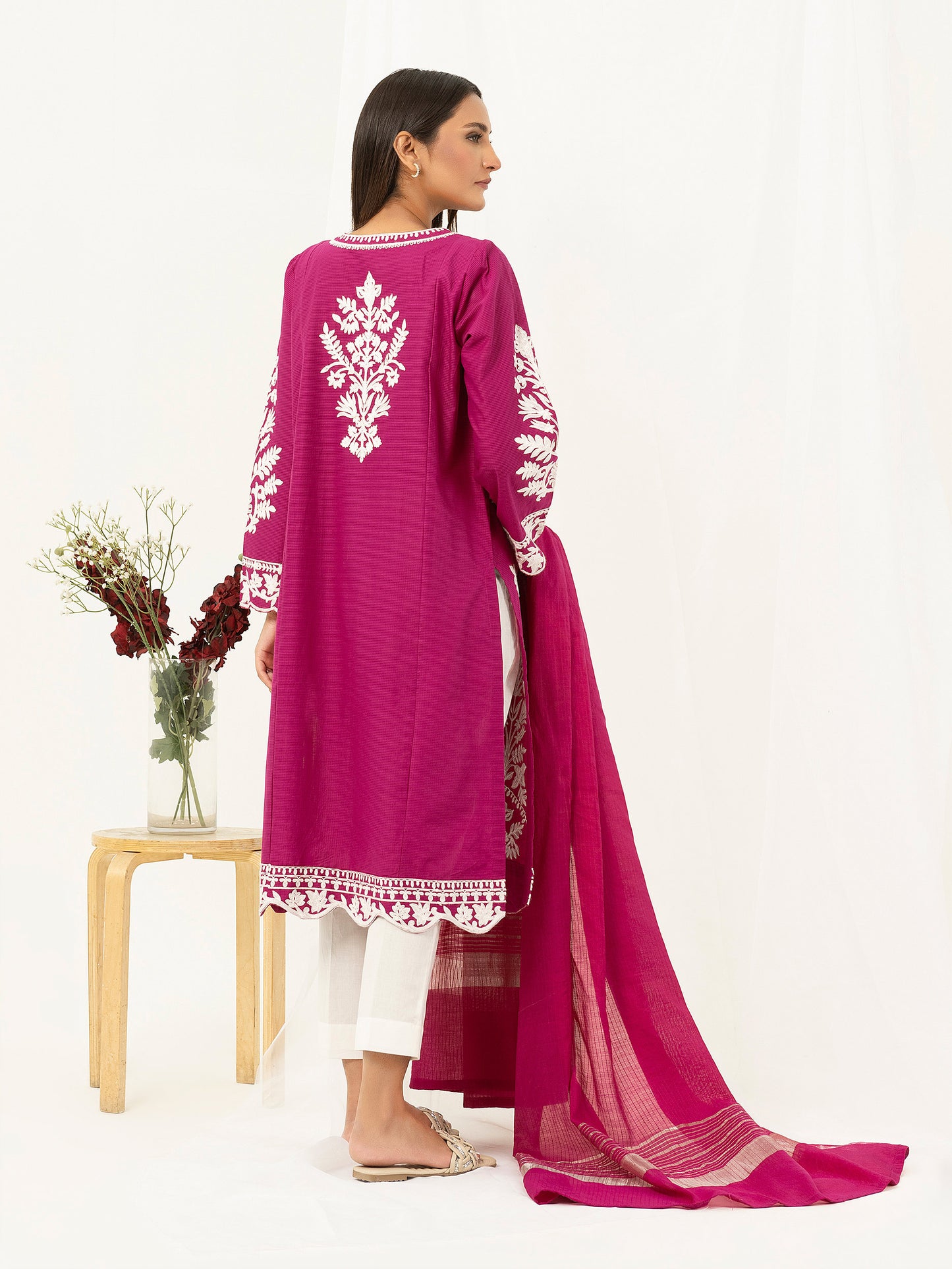 2 Piece Texture Lawn Suit-Embroidered (Pret)