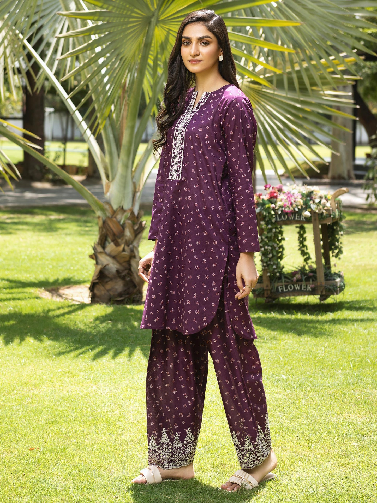 2 Piece Lawn Suit-Embroidered (Unstitched)