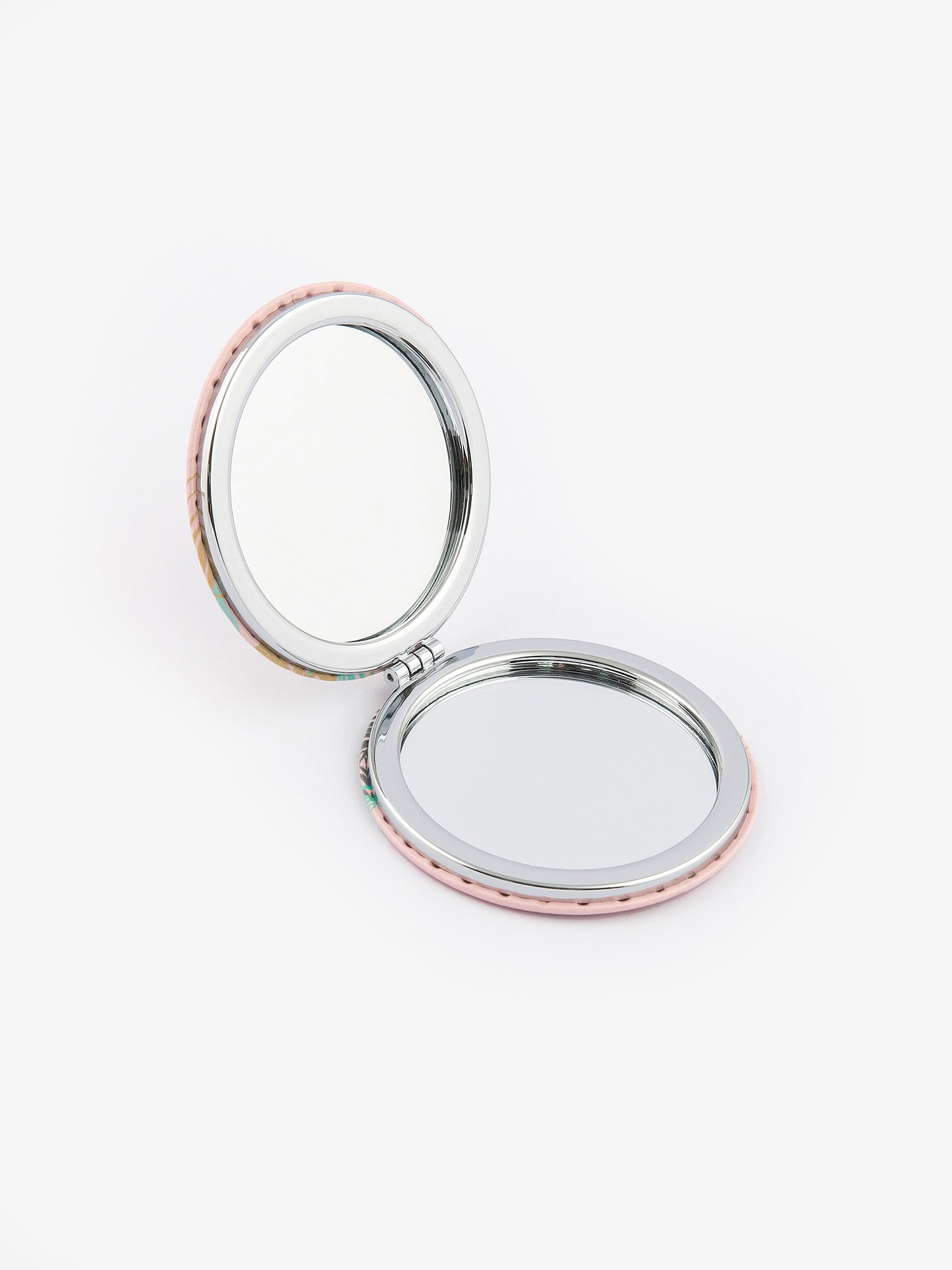 Abstract Compact Mirror