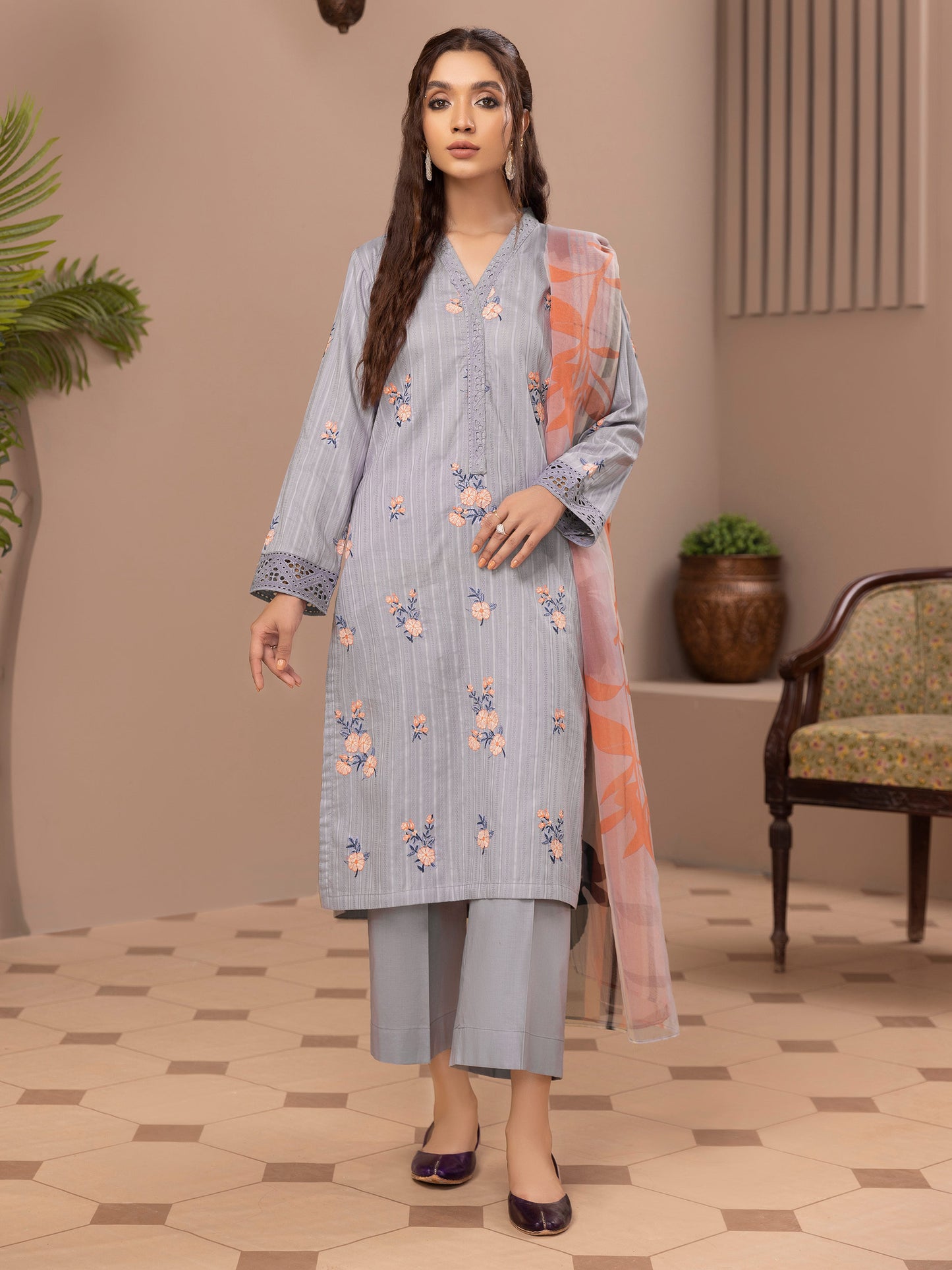 2 Piece Lawn Suit-Embroidered (Unstitched)