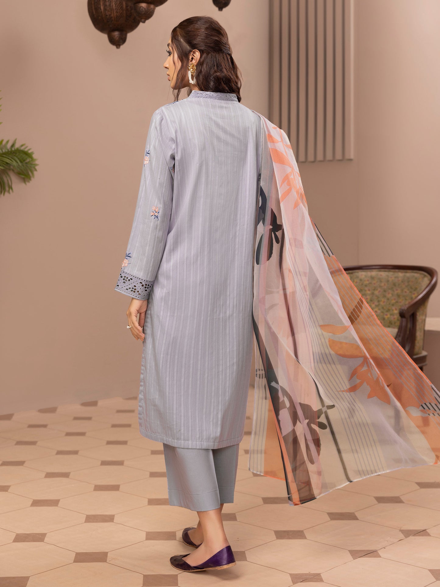 2 Piece Lawn Suit-Embroidered (Unstitched)