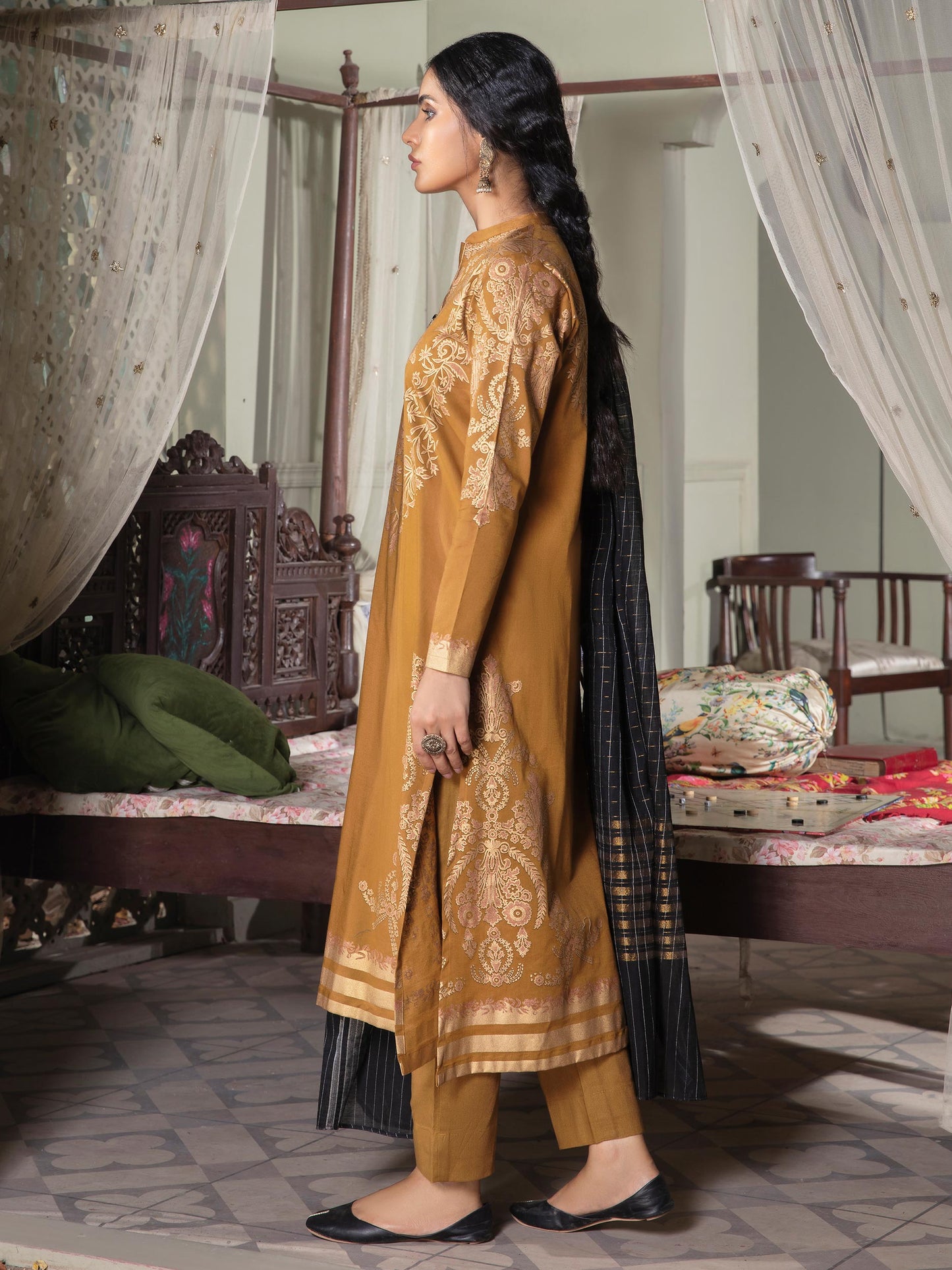 3 Piece Khaddar Suit-Pasted (Unstitched)